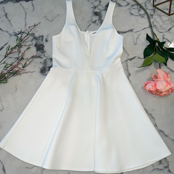 NWOT Revolve | Superdown | Fit & Flare - Picture 6 of 6